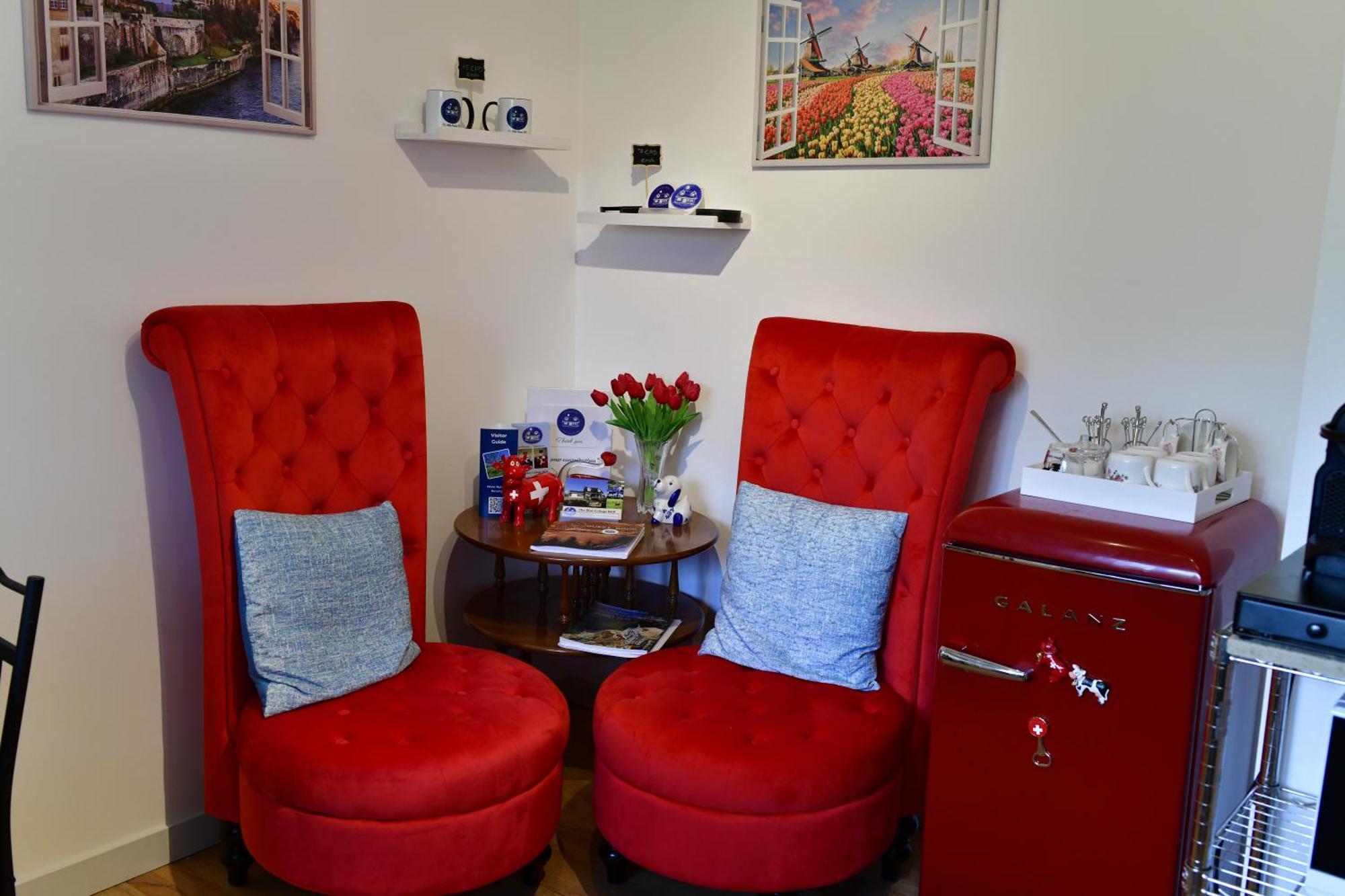 The Blue Cottage B&B Seventy Mile House Eksteriør bilde
