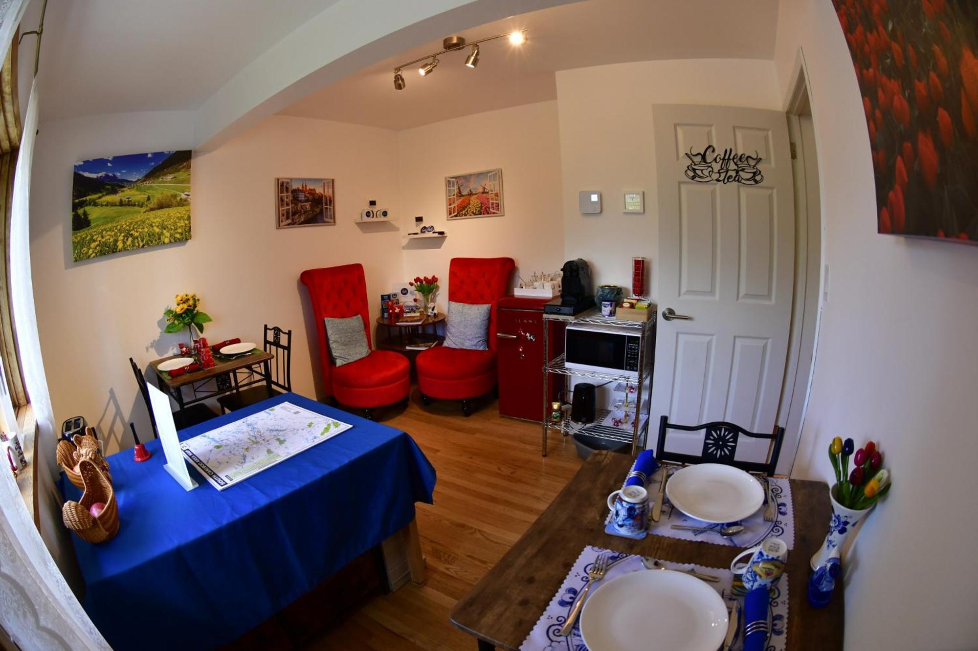 The Blue Cottage B&B Seventy Mile House Eksteriør bilde