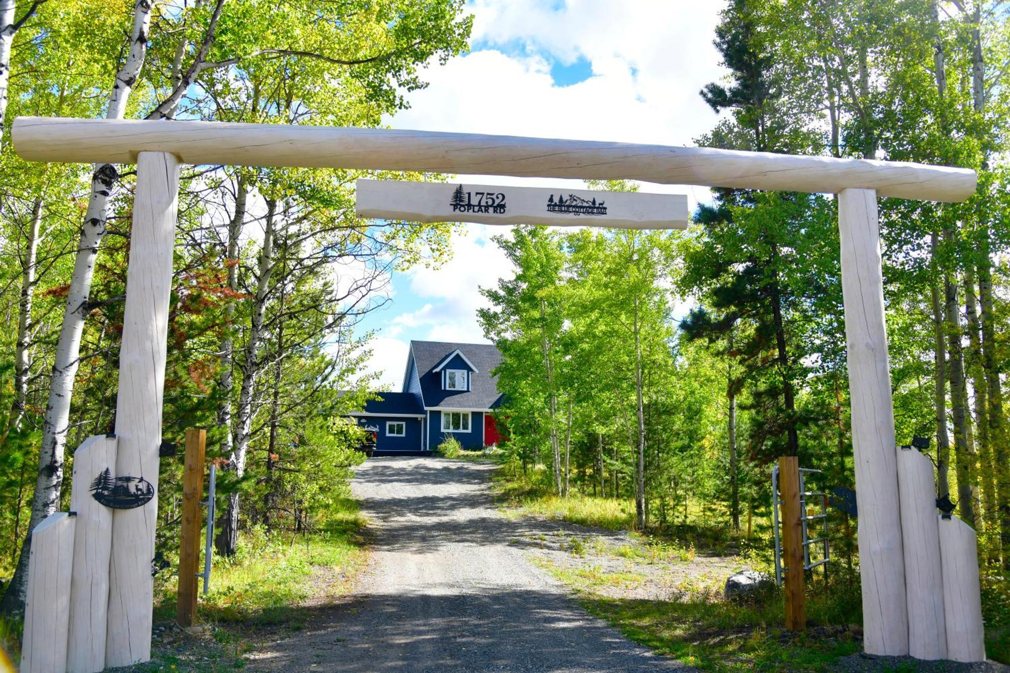 The Blue Cottage B&B Seventy Mile House Eksteriør bilde
